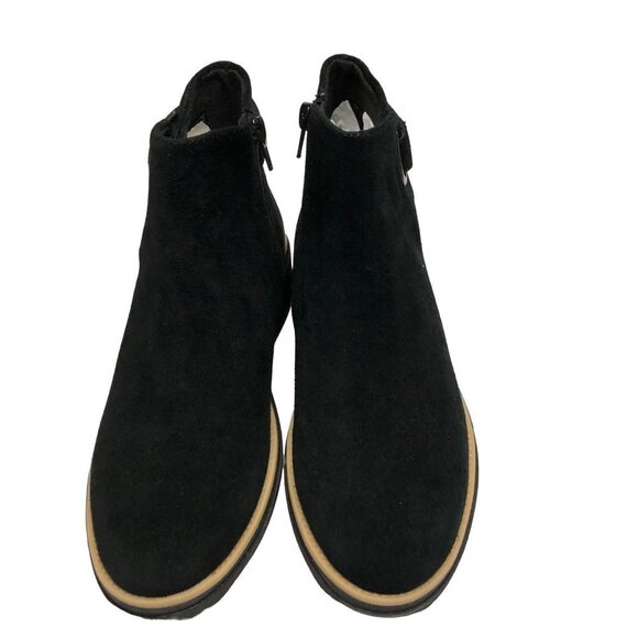 Clarks Womens Sharon Suede Leather booties 7.5 New without box - Picture 2 of 9
